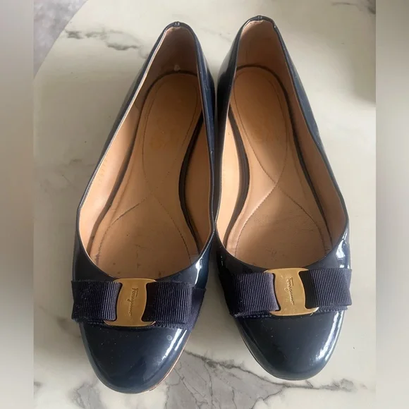 Salvatore Ferragamo Navy Blue Flats - Picture 2 of 10